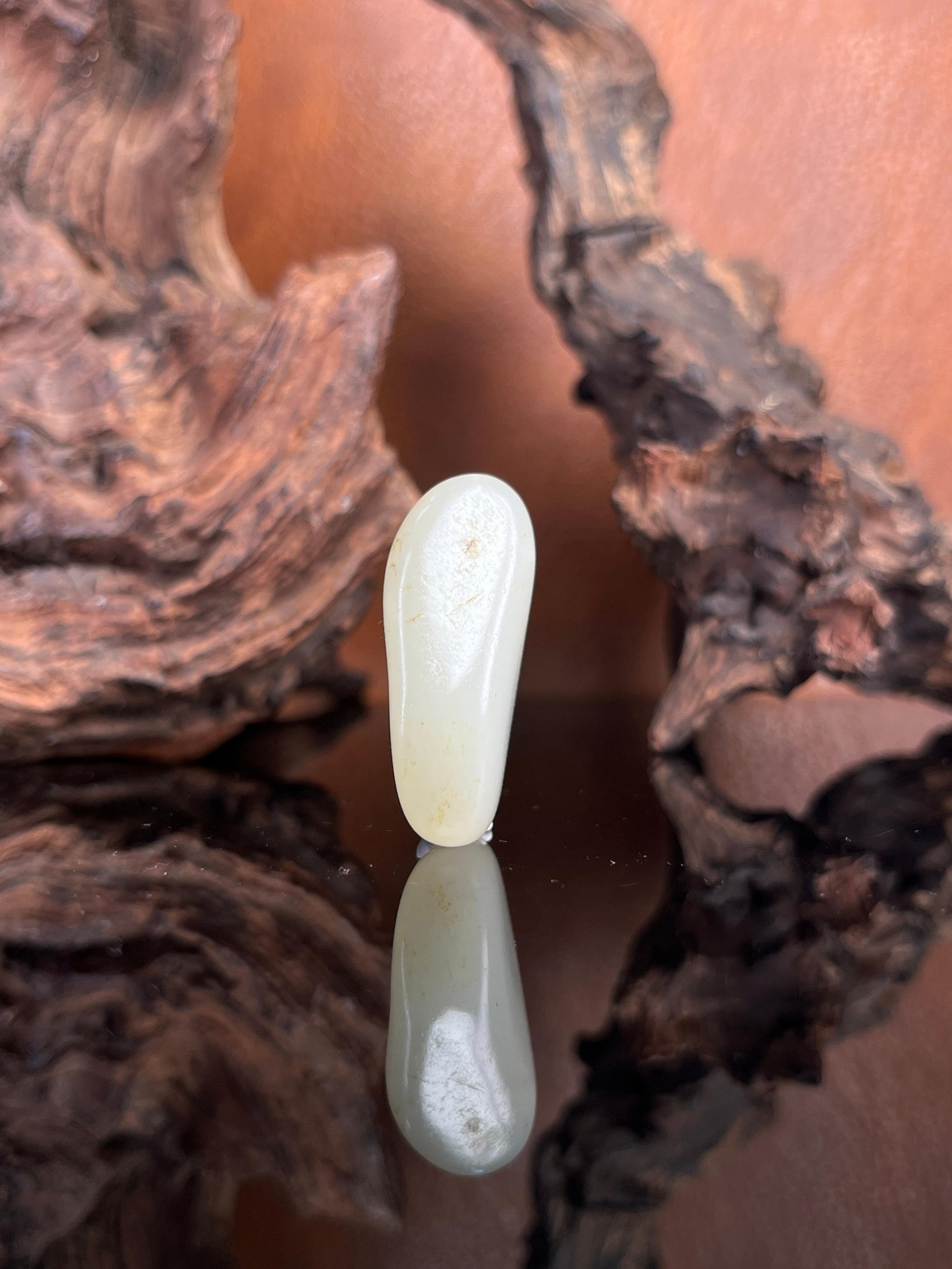 天然和田玉白玉洒金皮籽料原石吊坠（yc227470）