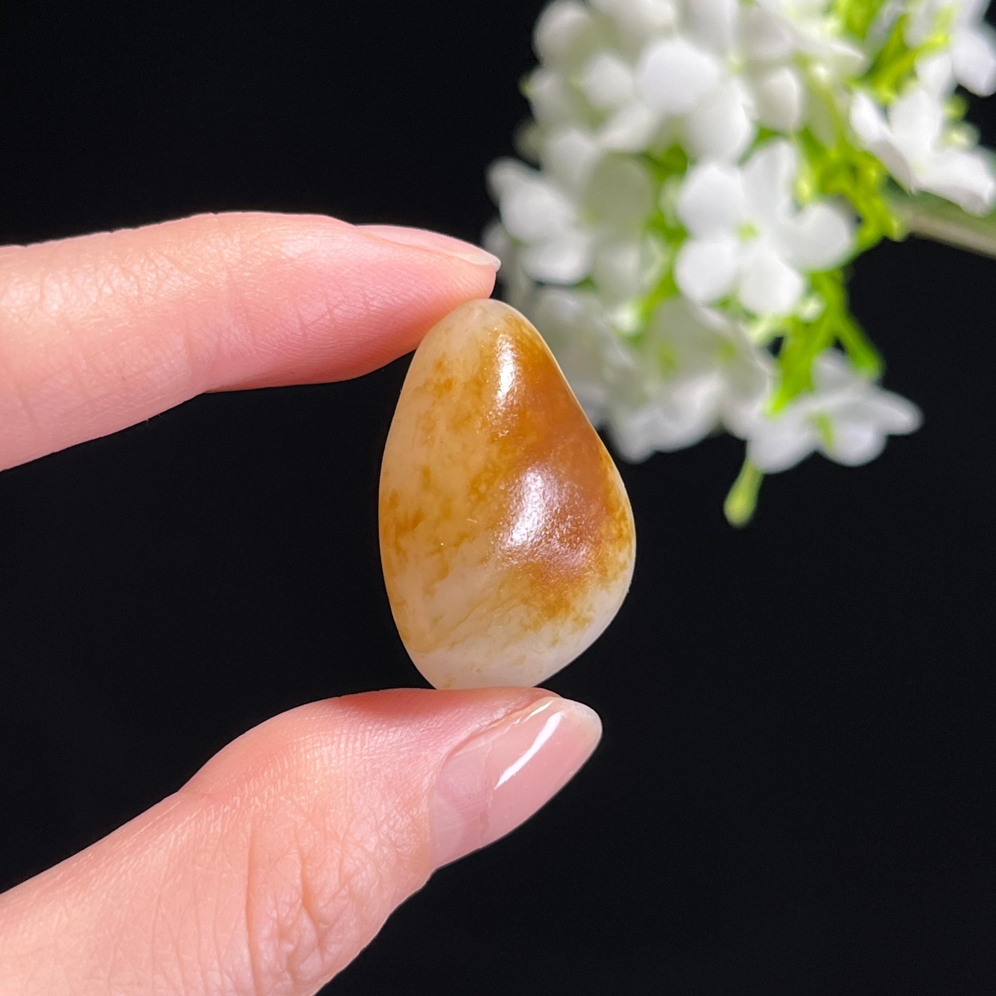 2026.1.9，和田玉一级白洒金秋梨皮“金云裹雪”籽料原石（yc308187）