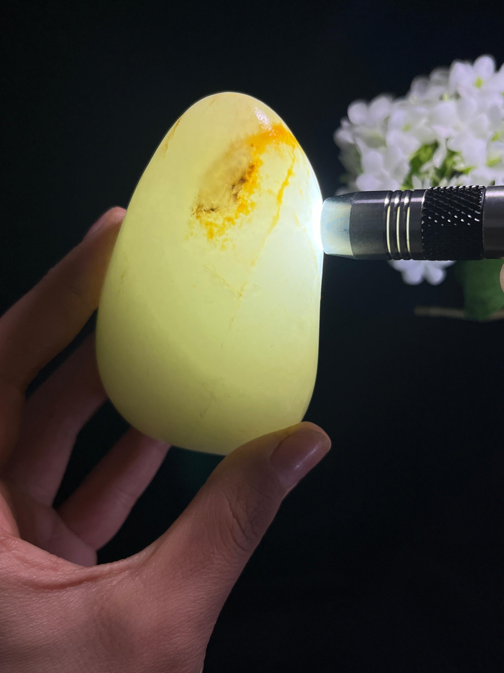 和田玉一级白洒金皮籽料原石（yc260408）