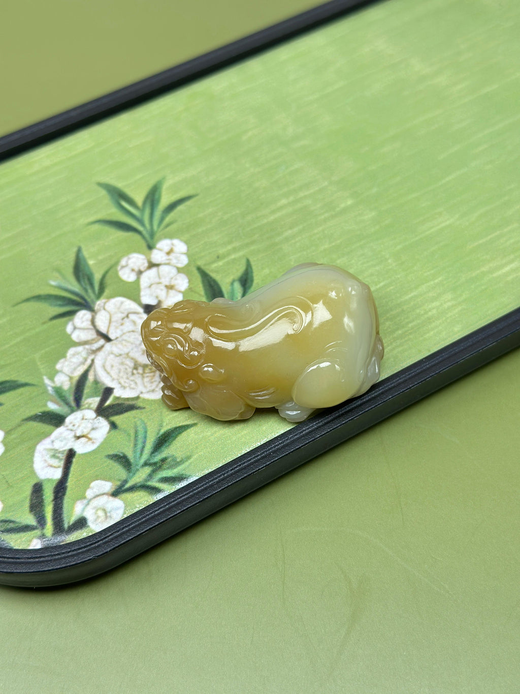 和田玉糖白貔貅手把件（yc752487）