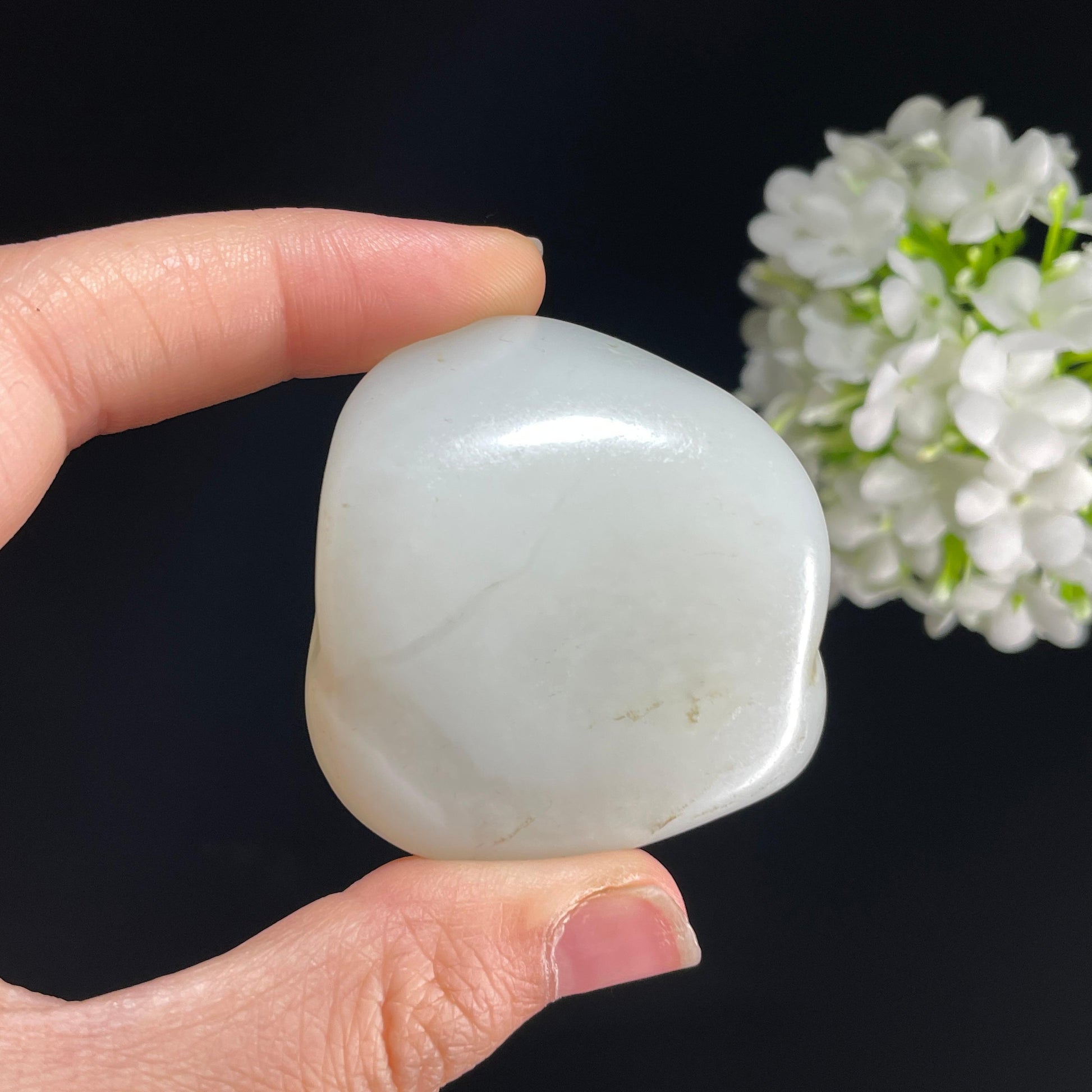 新疆和田玉“寒雪浅痕”白玉秋梨皮籽料（yc446214）