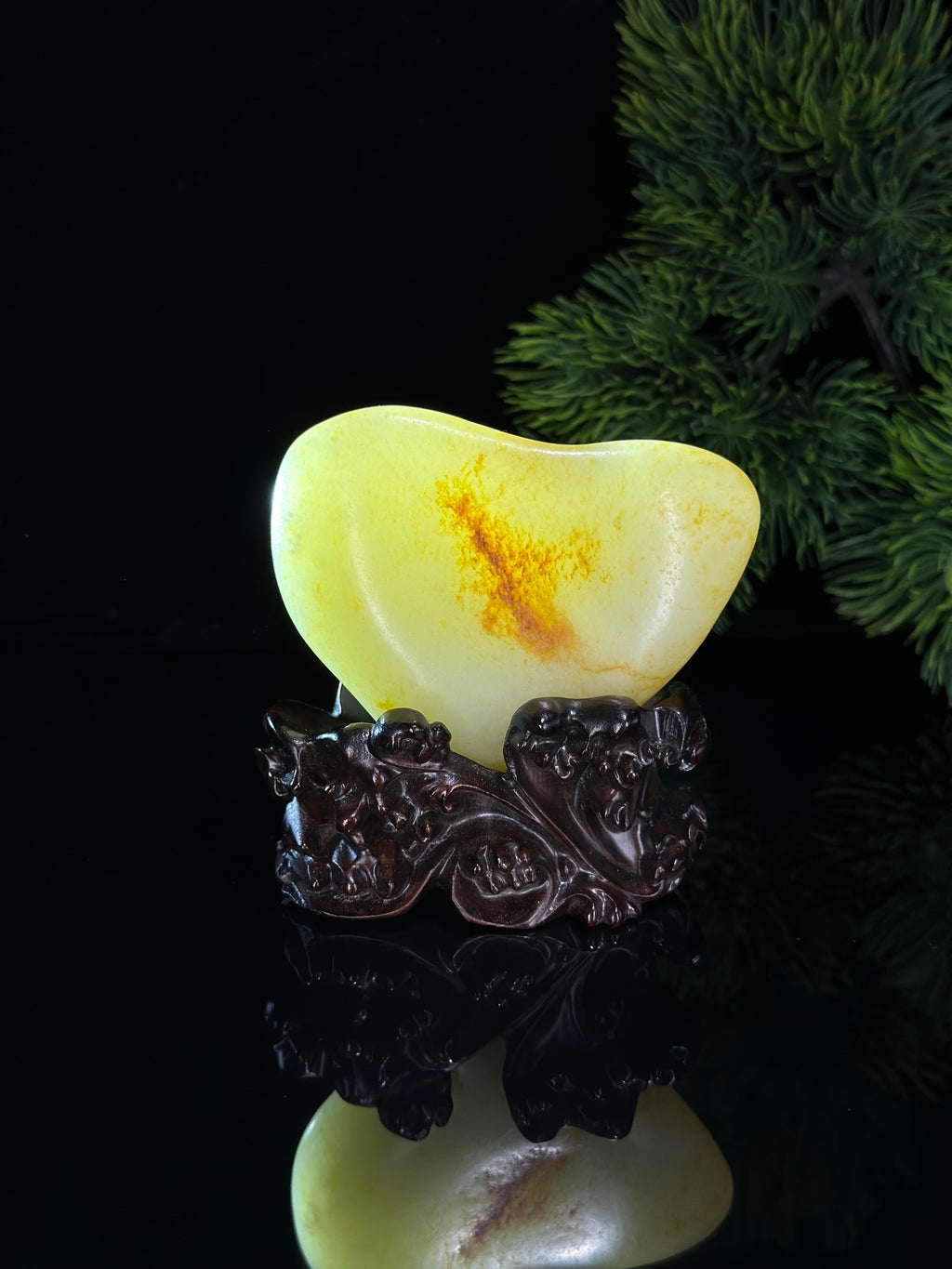 新疆和田玉青白玉洒金皮心形籽料摆件（yc536236）