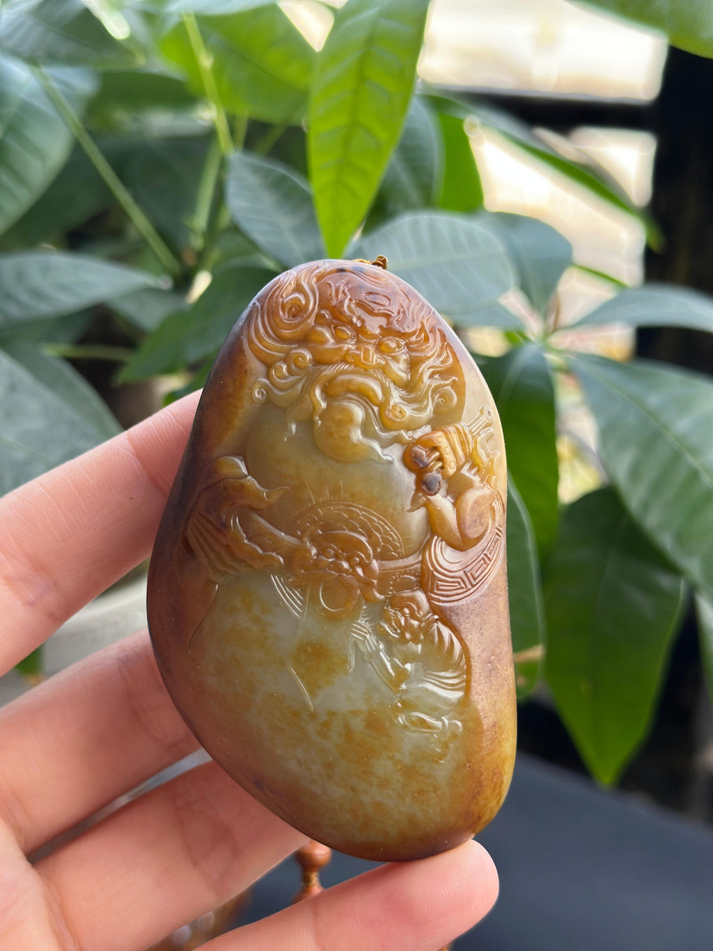 新疆和田玉珍品红皮籽料钟馗手把件（yc710523）