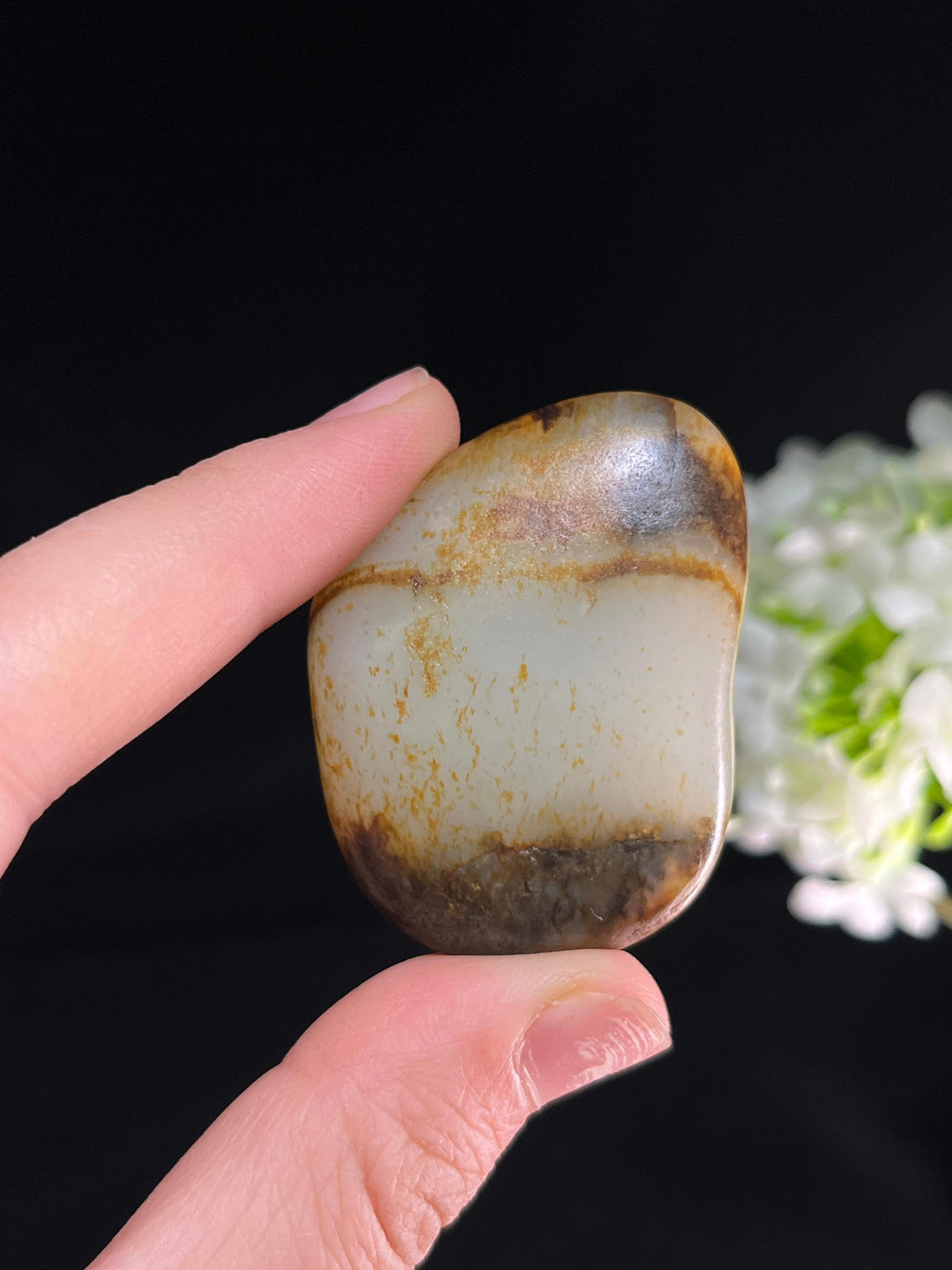 新疆和田玉白玉聚黑皮洒金皮“腰缠万贯”籽料原石（yc251760）