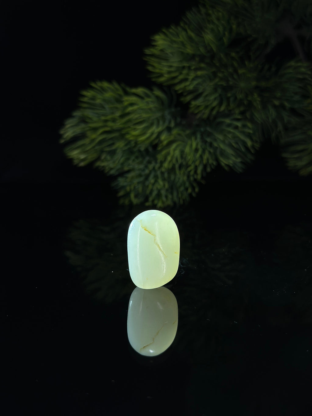 新疆和田玉白玉洒金皮戒面籽（yc536867）