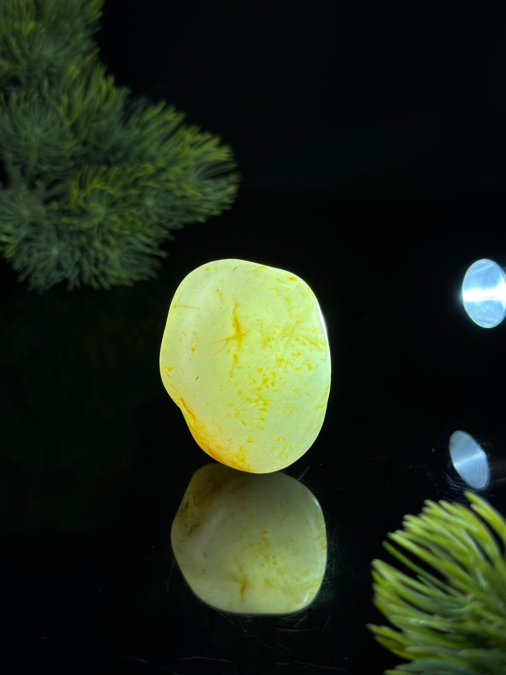 新疆和田玉白玉洒金皮籽料挂件（yc479057）