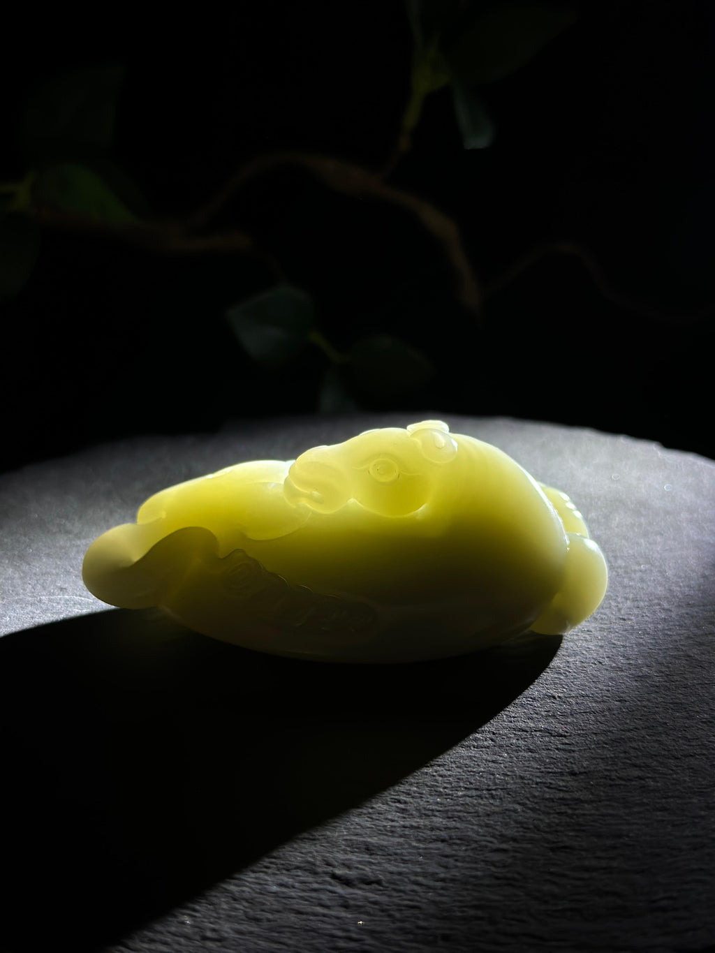 和田玉.且末料卧马手把件（yc777055）
