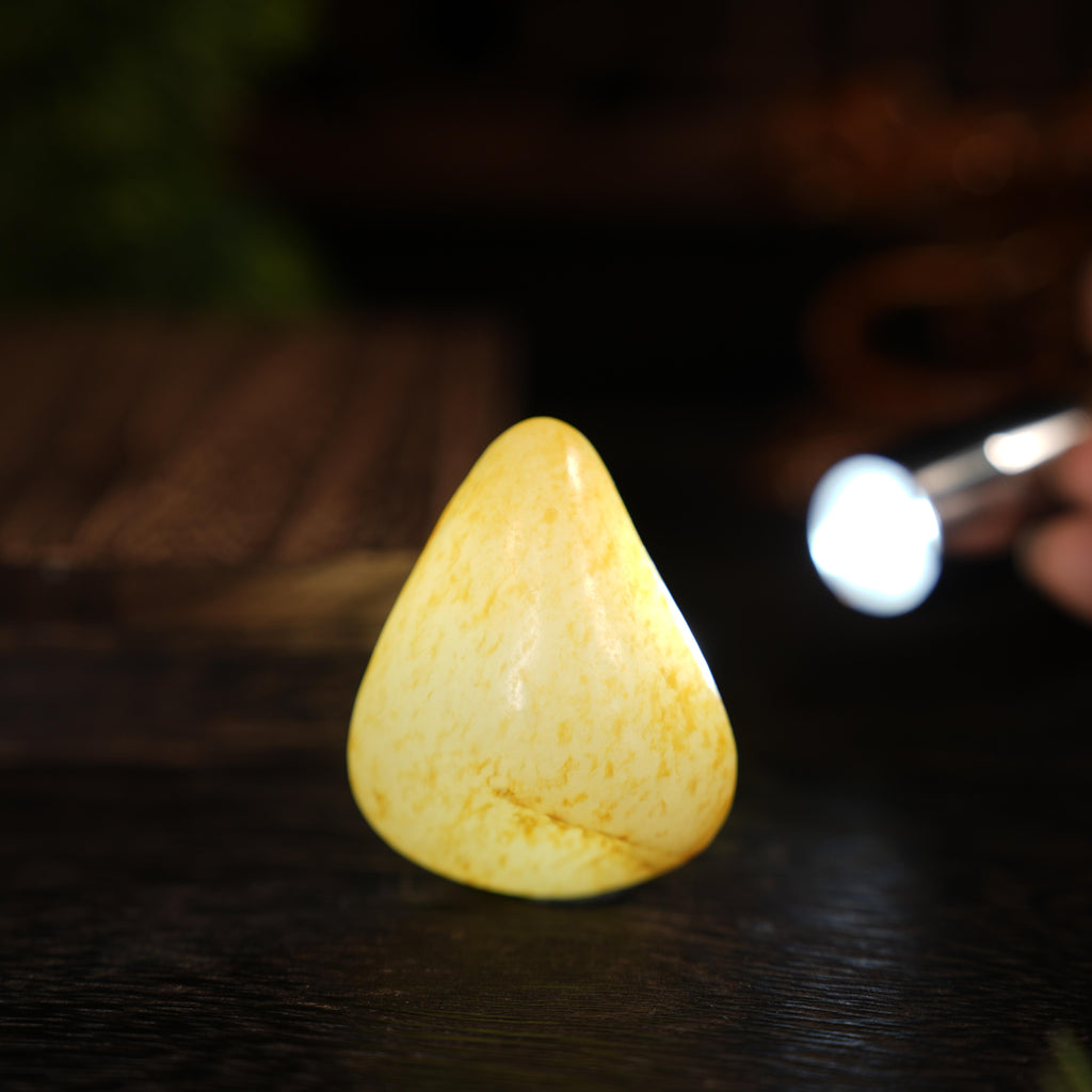 新疆和田玉“云峦星砂”白玉通体洒金皮籽料（yc456858）