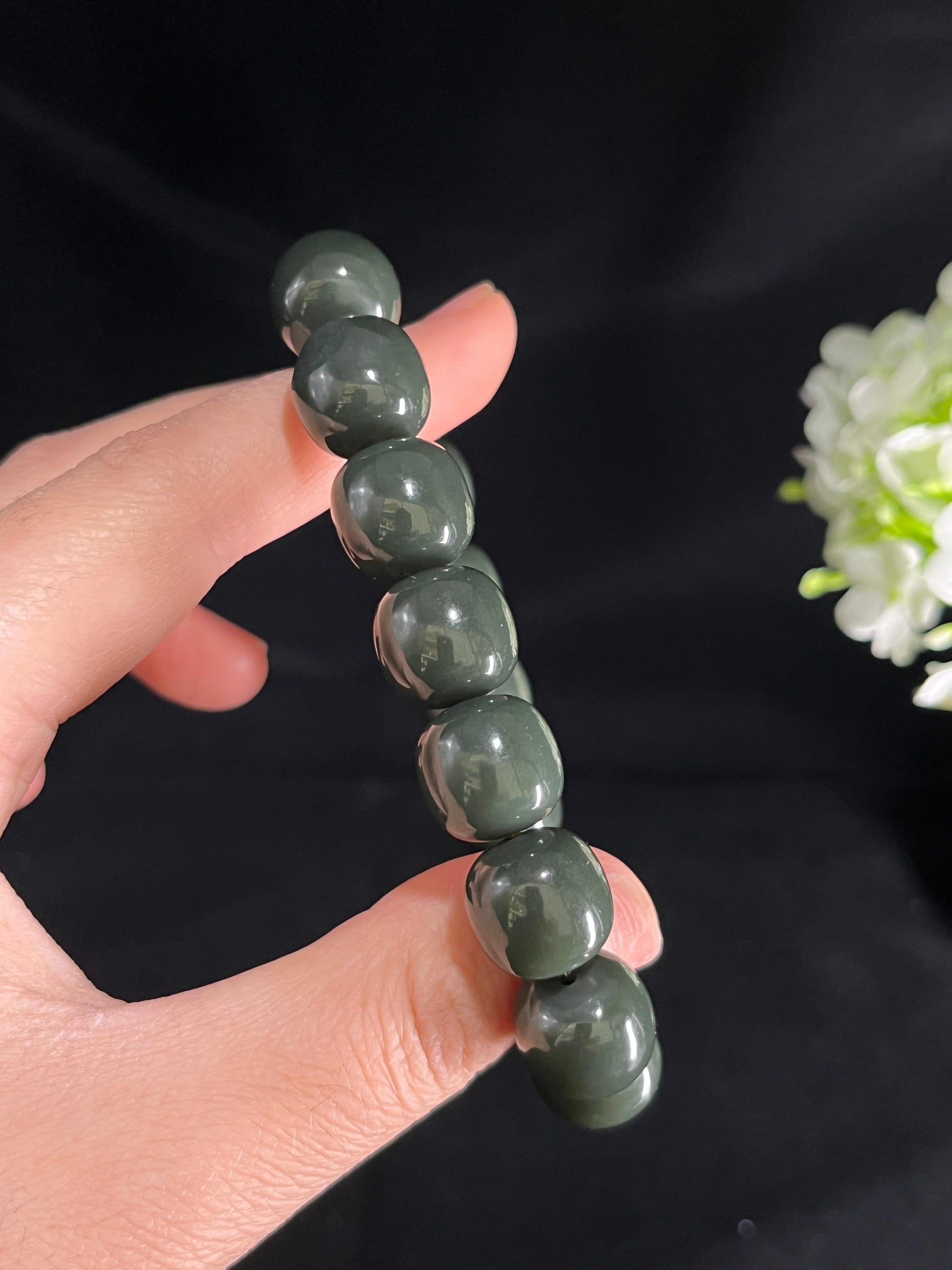 和田玉黑青带皮籽料手串（卡14）（yc250557）