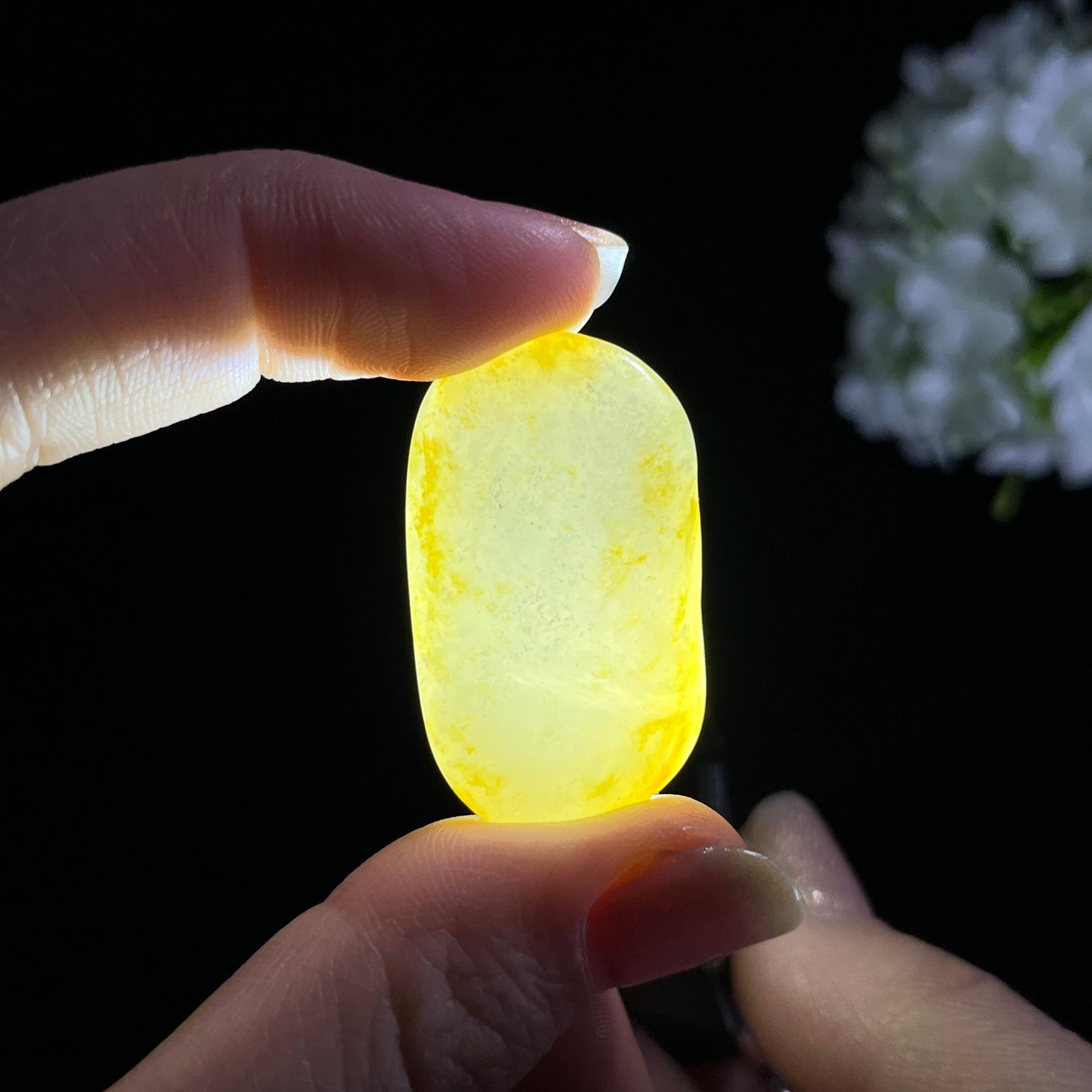 和田玉白玉洒金皮籽料原石挂件（yc298004）