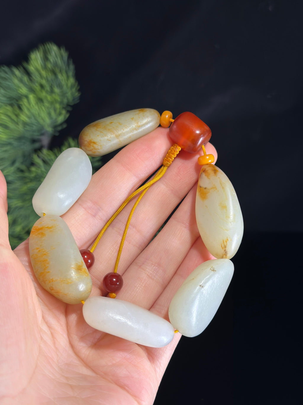 新疆和田玉白玉青白玉洒金皮原籽手串（6颗）（yc467051）