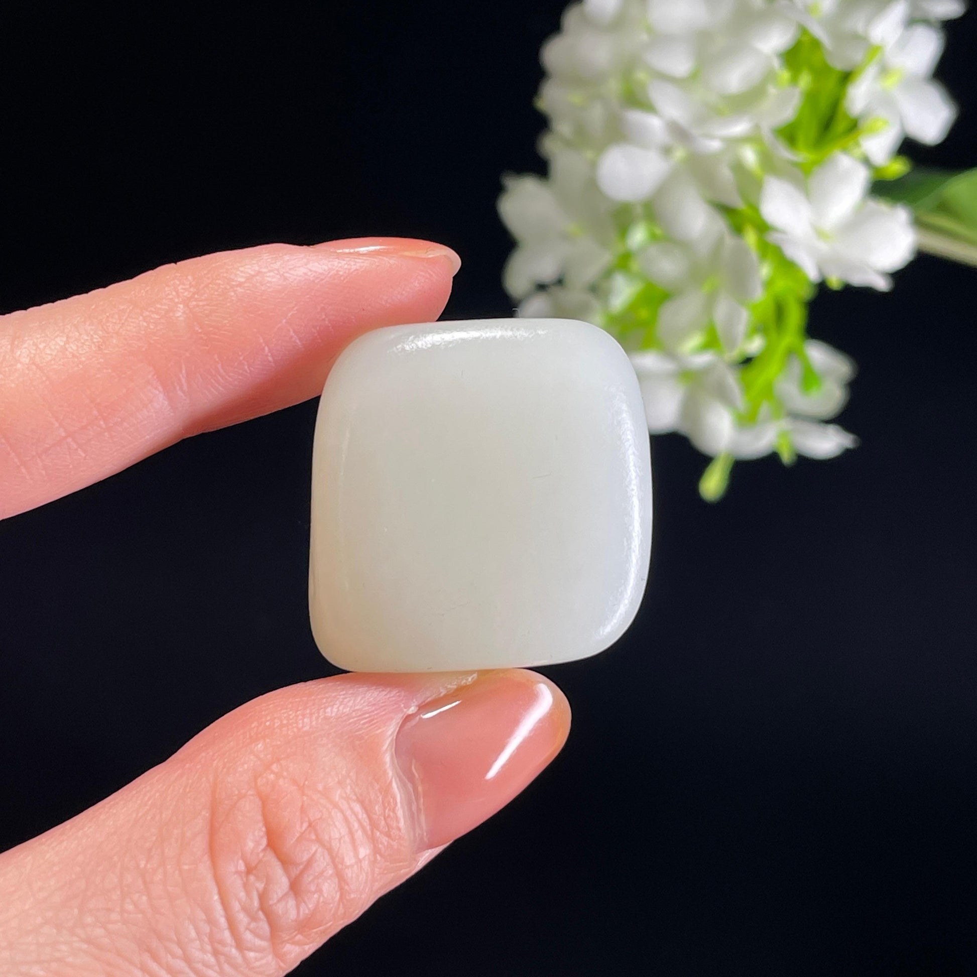 和田玉一级白“明月清辉”光白籽籽料（yc342063）