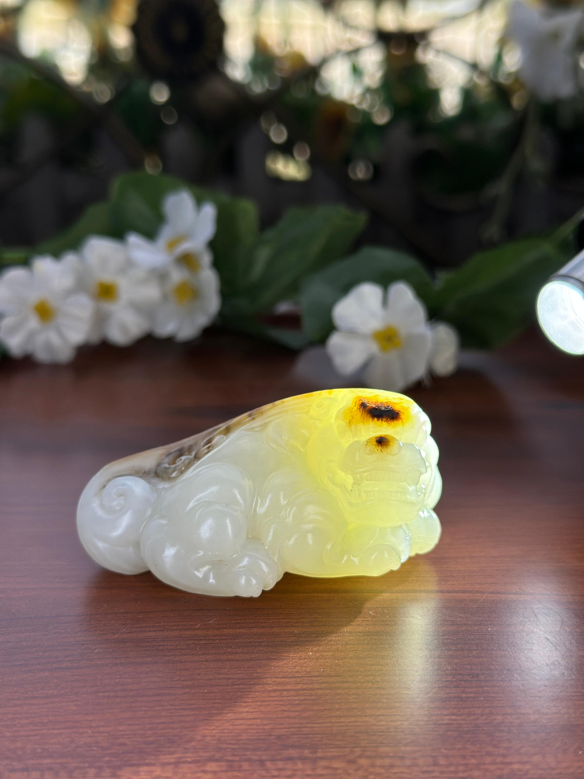 新疆和田玉精品秋梨皮籽料貔貅手把件（yc709508）