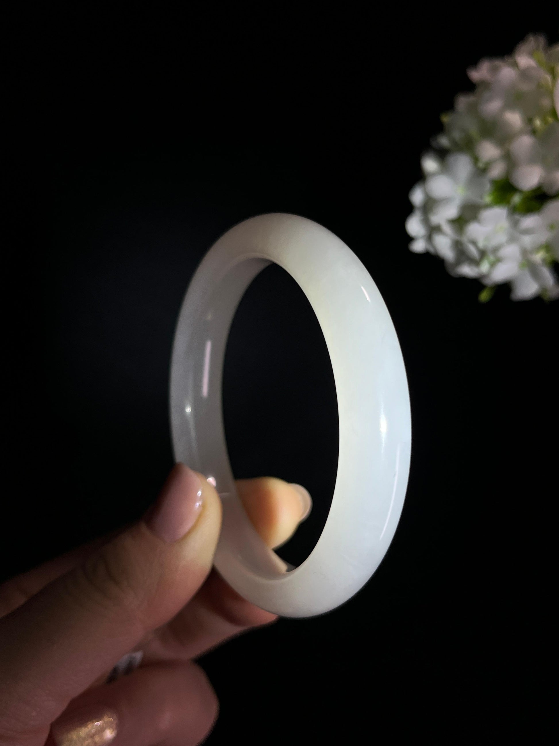 新疆天然和田玉“云落腕”白玉手镯(卡57）（yc277871）