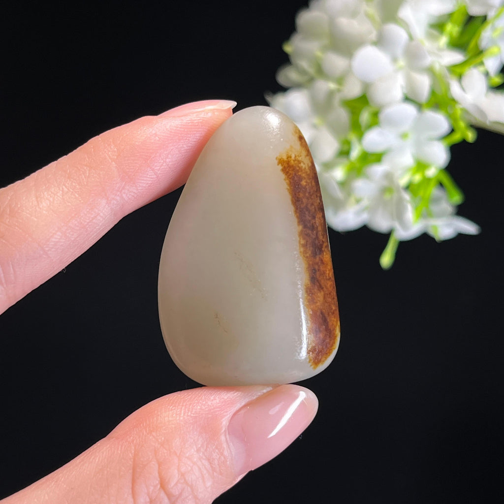 新疆天然和田玉“鸿运素心”黑红皮籽料（yc338991）