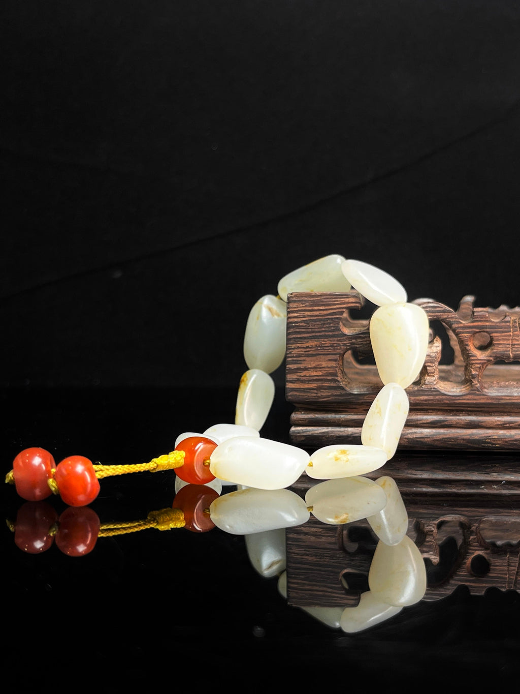 新疆天然和田玉籽料原石洒金皮手串2（yc235570）