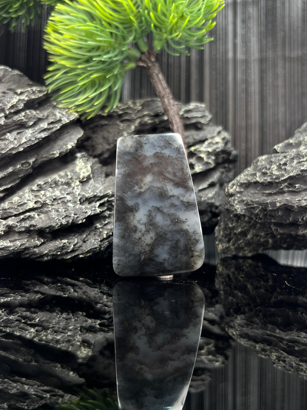 和田玉青花籽料意境挂件（yc222789）