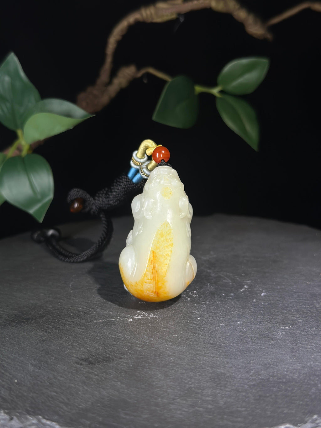 和田玉.独籽洒金皮瑞兽貔貅吊坠（yc786128）