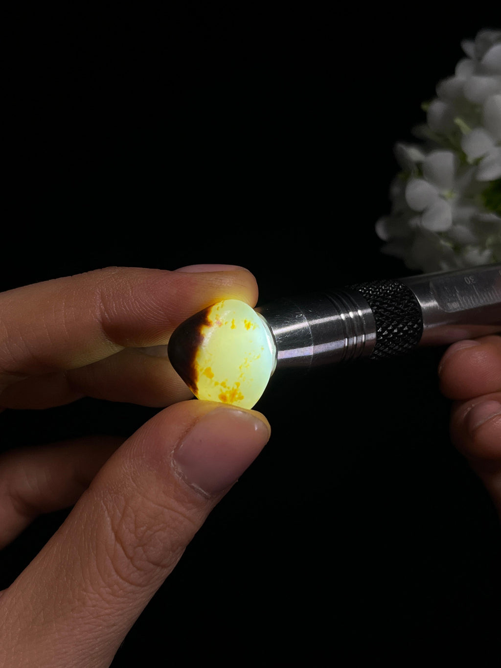 疆天然和田玉白玉籽料原石挂件（yc264032）