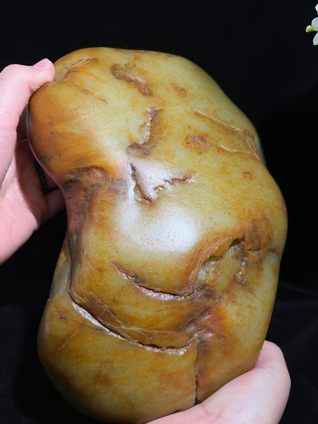 新疆和田玉青白种洒金皮籽料原石（yc259530）