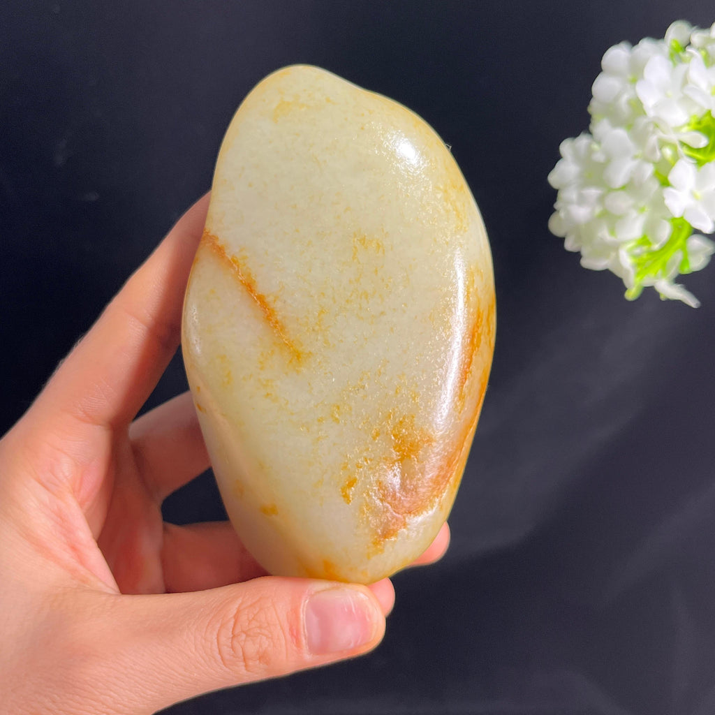 和田玉高青白洒红皮籽料（yc283609）