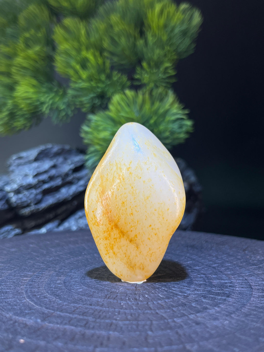 和田玉洒金皮籽料挂件（yc228083）