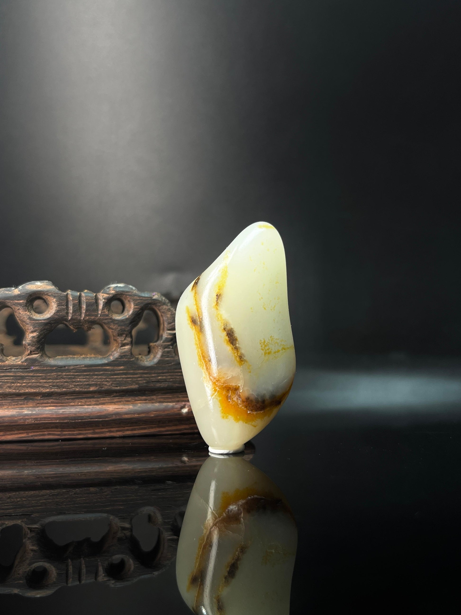 新疆和田玉籽料原石洒金皮挂件（yc236583）