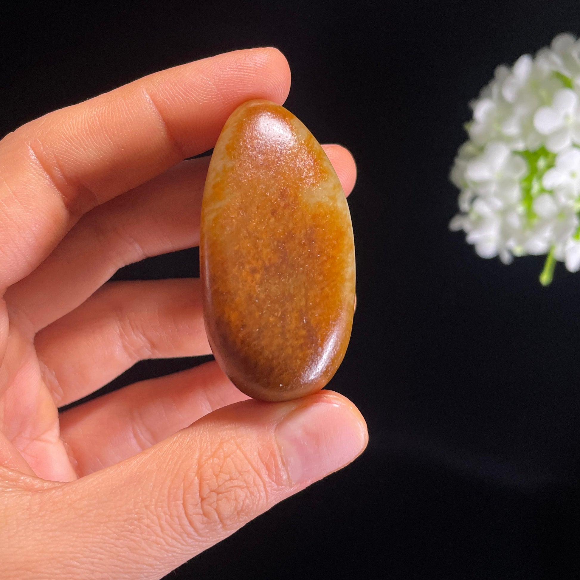 和田玉青白玉“晚风灯芯”聚黄皮籽料（yc318268）
