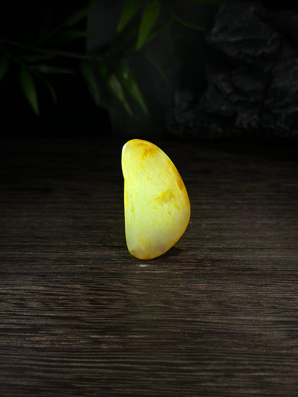 新疆和田玉白玉洒金皮籽料挂件（yc715797）