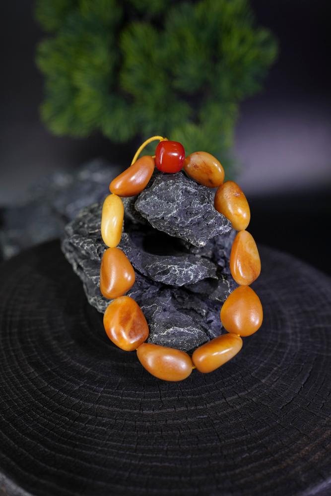 新疆和田玉黄沁皮籽料原石手串（修）（yc229801）