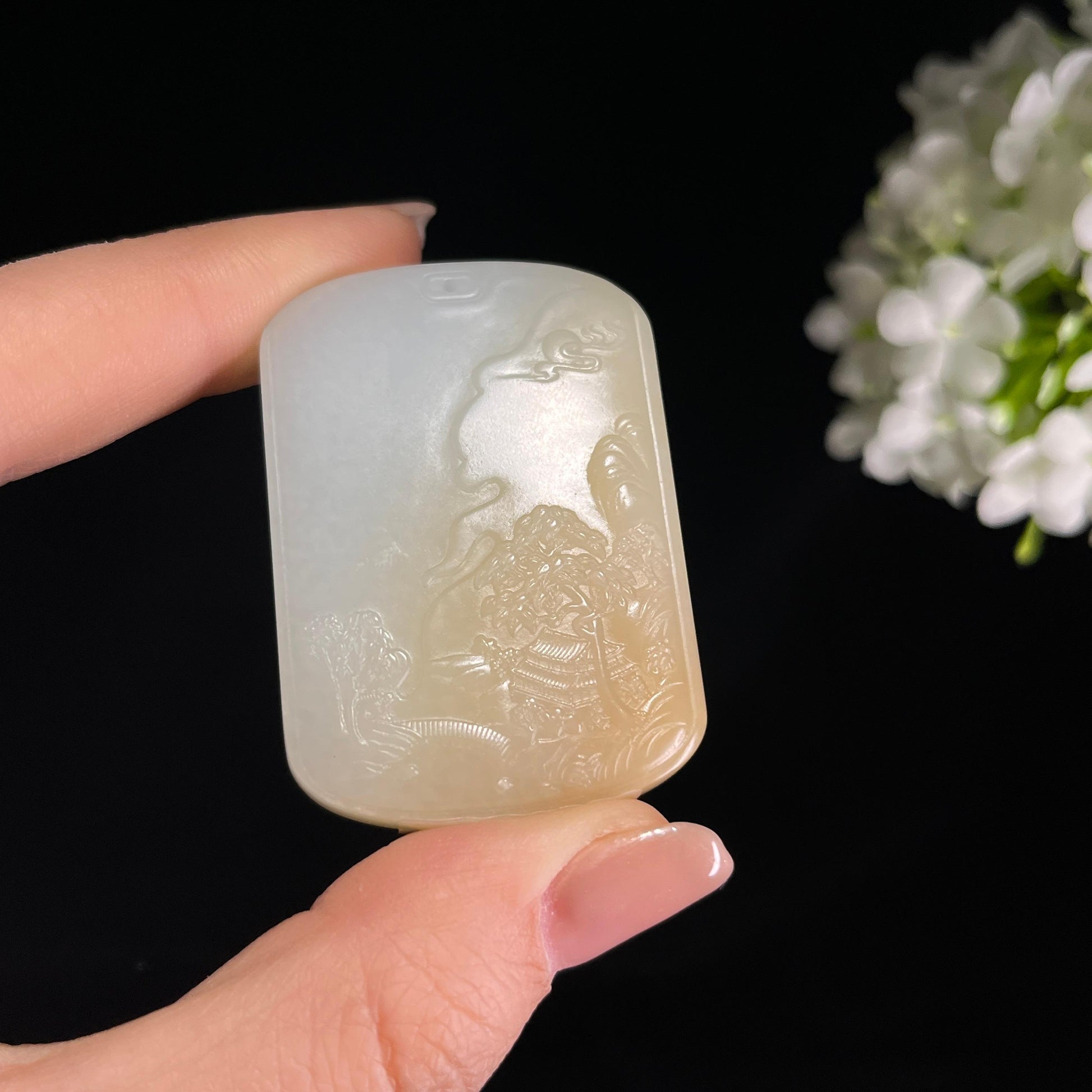和田玉糖白玉下山虎雕刻挂件（yc372792）