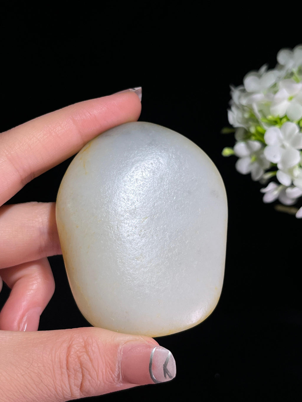 新疆和田玉白玉洒金皮带青花籽料原石手把件（yc245709）