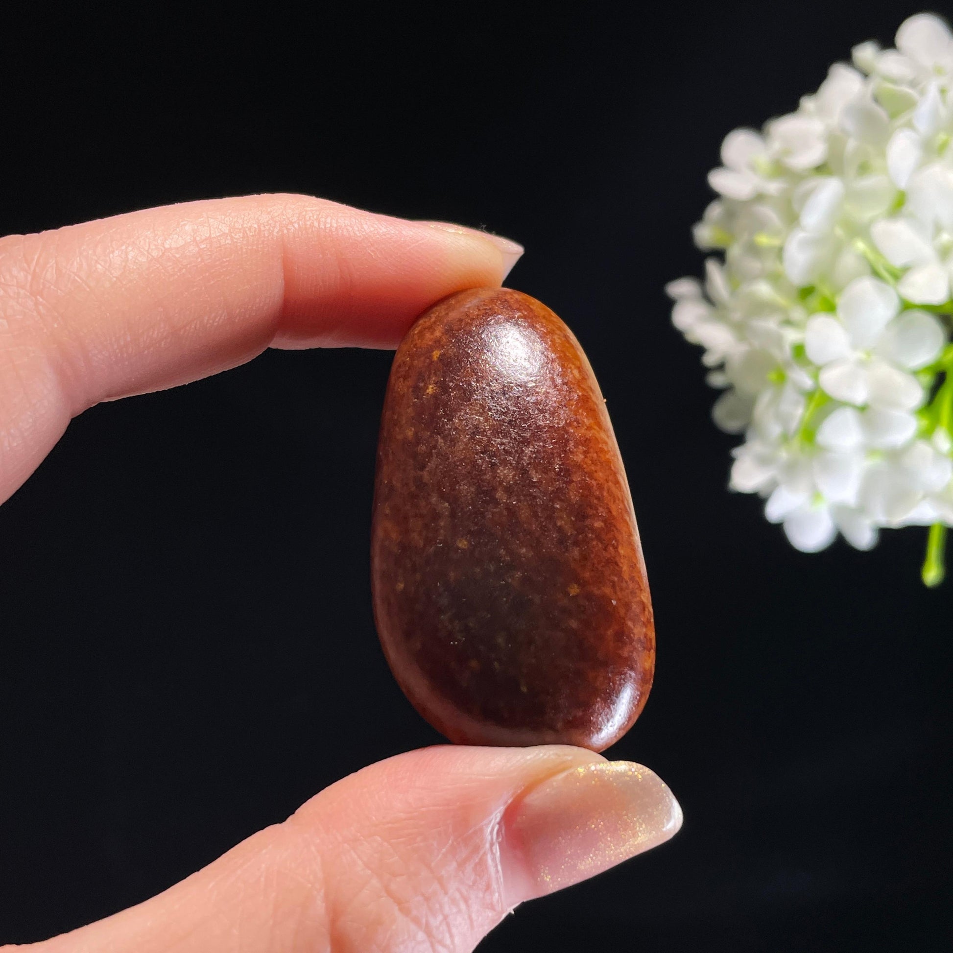 和田玉暖白种黄沁“金乌衔玉”籽料原石（yc311841）