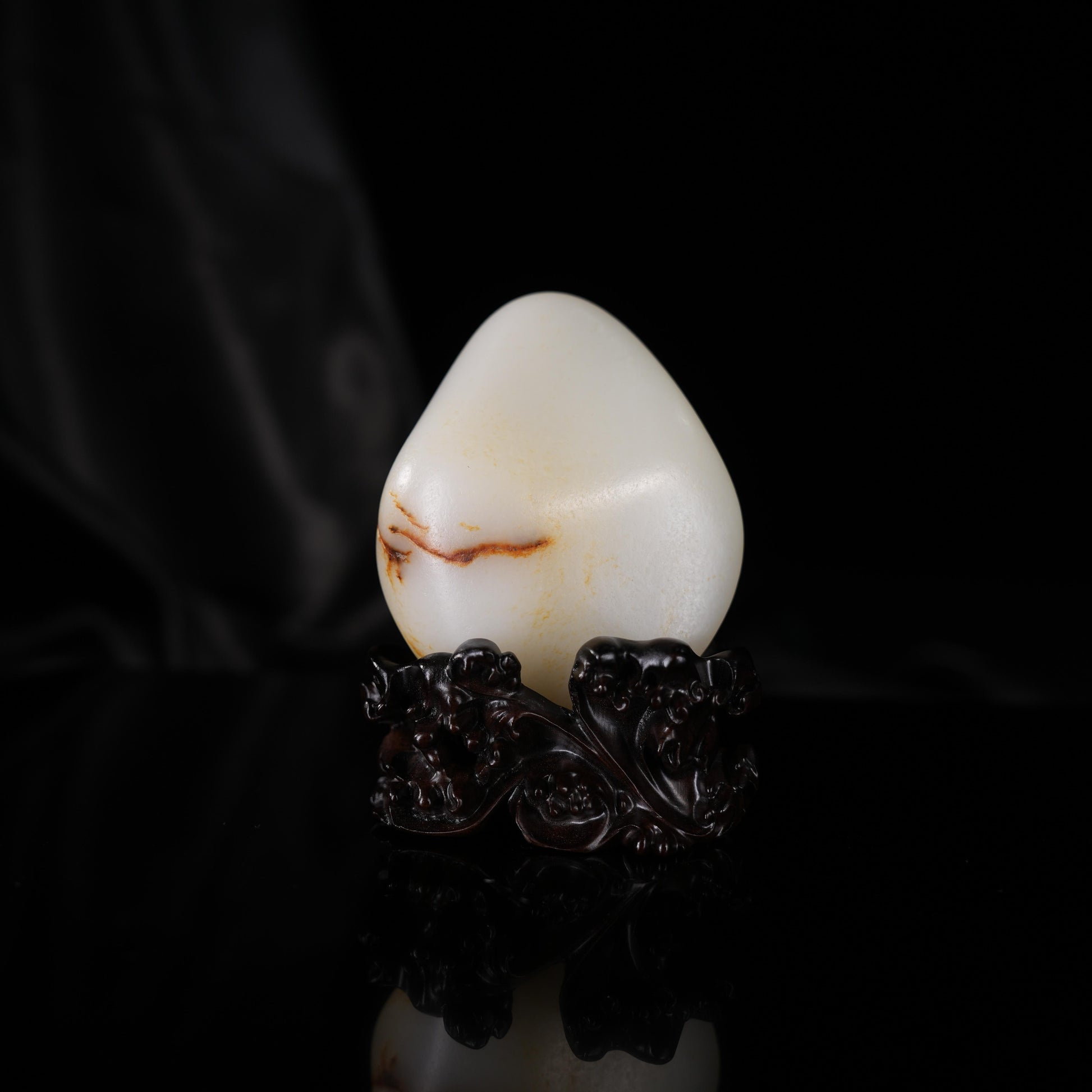 新疆和田玉“长河描玉”白玉红沁纹洒金皮籽料（yc450486）