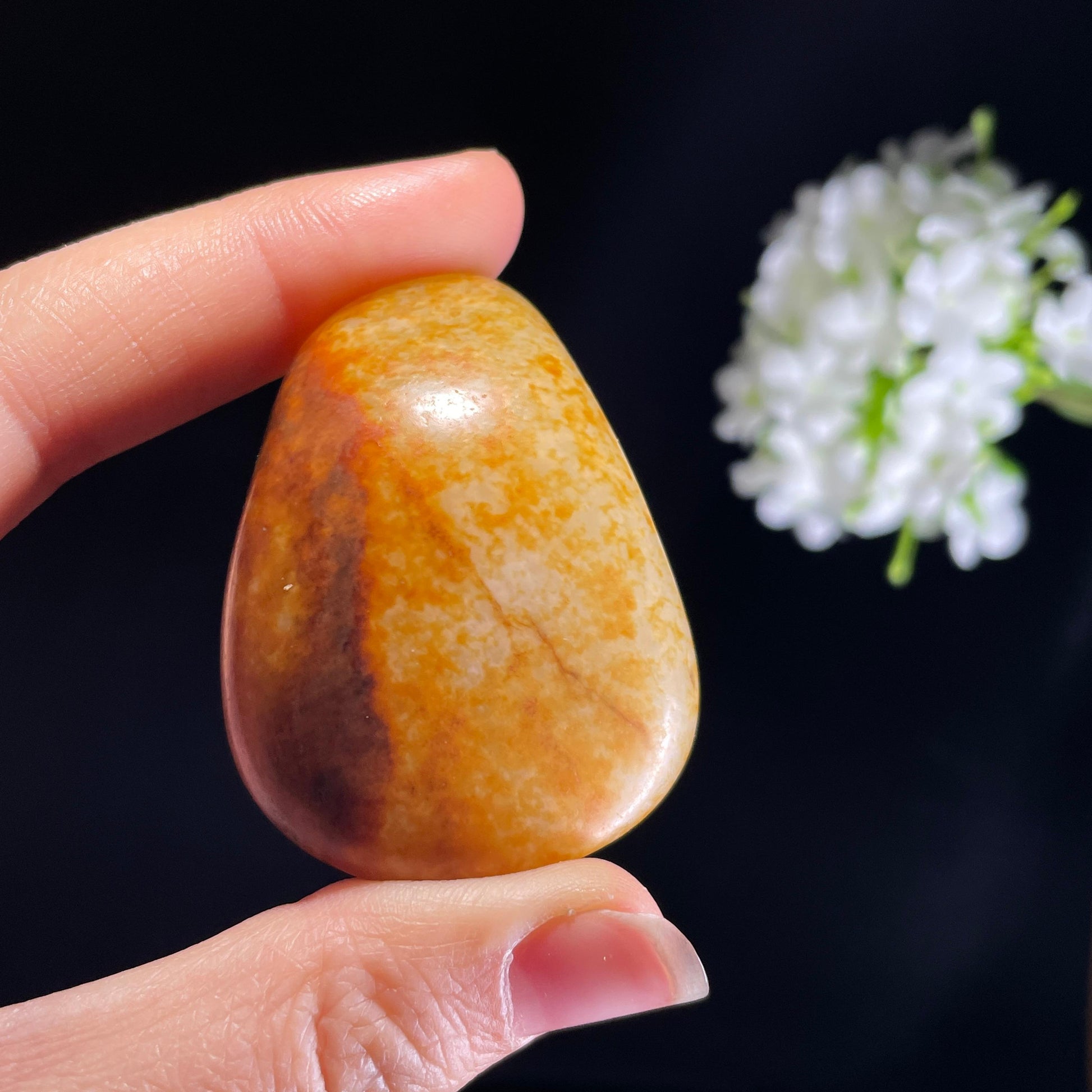 和田玉暖白种“金雨玉滴”红皮洒金皮籽料（yc420526）