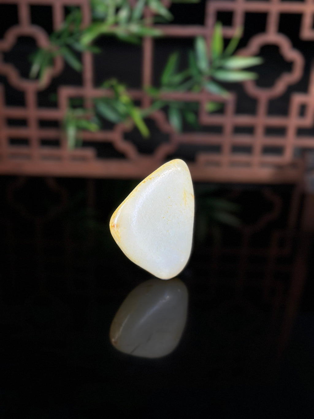 新疆和田玉白玉洒金皮精品籽料把件（yc477532）