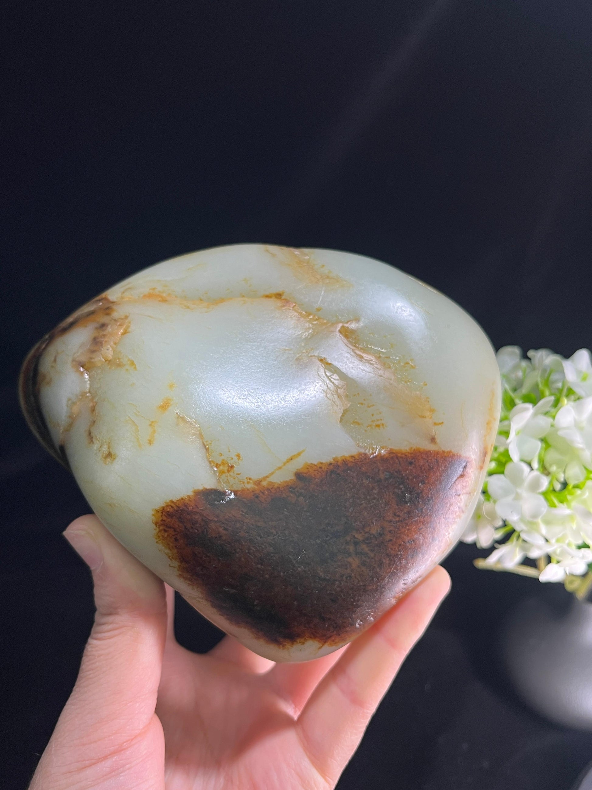 新疆和田玉收藏级聚红皮籽料原石（yc253263）