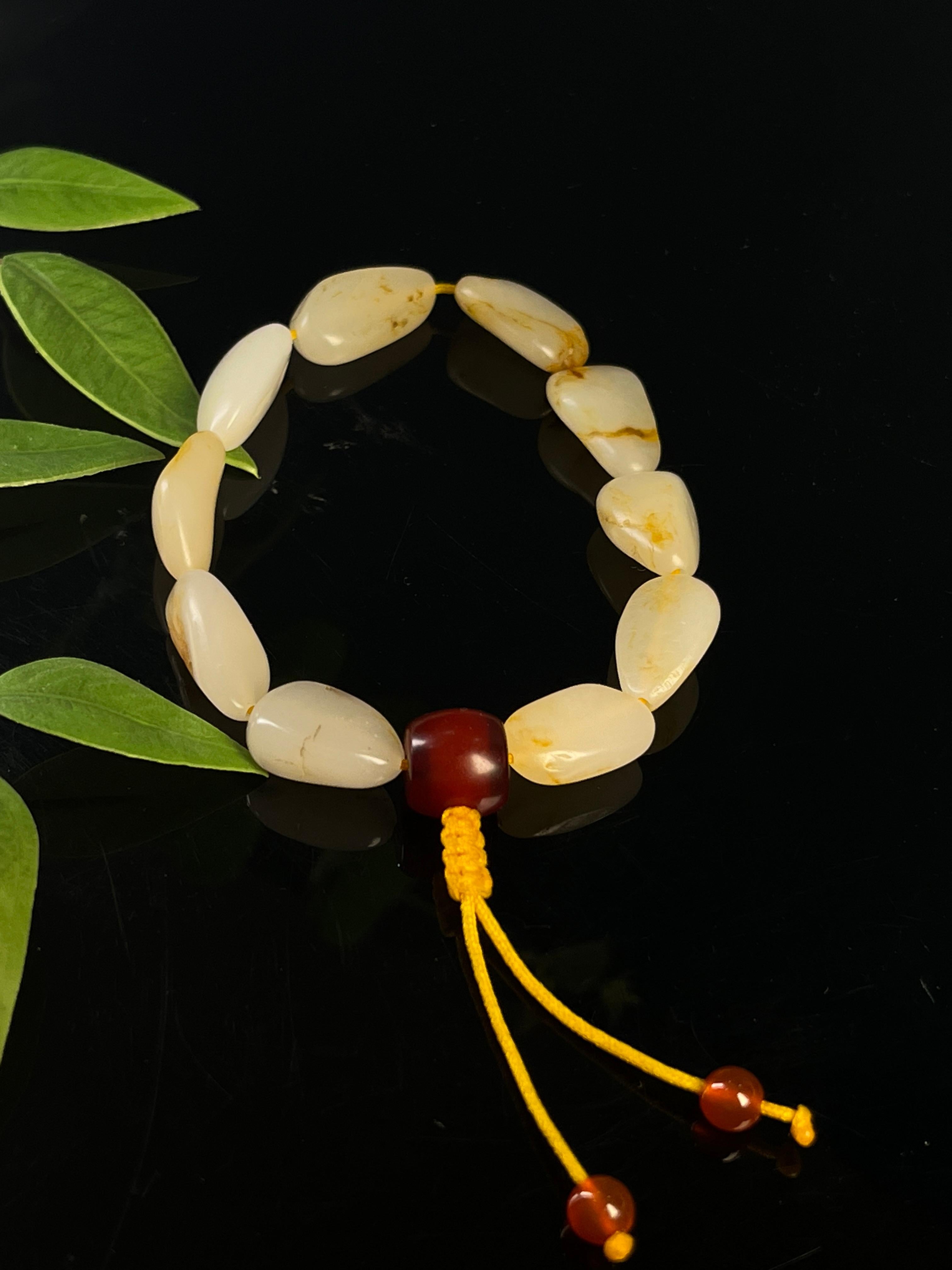 本玉　新疆産和田玉　原石　中国玉　ネックレス　璞玉　鉱物標本　天然石　硬玉　籽料 新疆和田玉白玉三角型籽料原石挂坠（yc228139） – 添福玉器