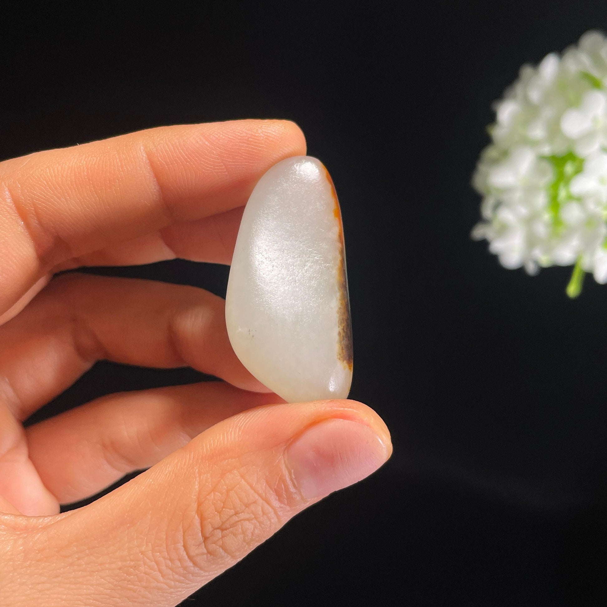 和田玉白玉“阴阳昏晓”黑红皮籽料（yc318344）