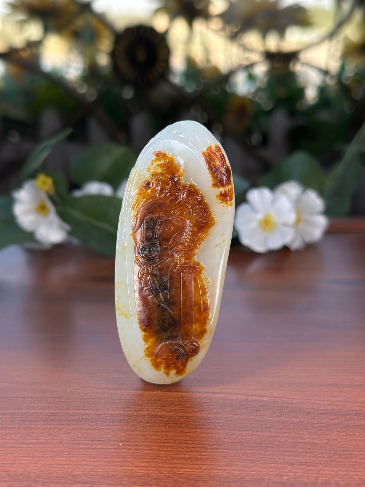 新疆和田玉珍品红皮白肉籽料关公俏色雕挂件（yc707519）
