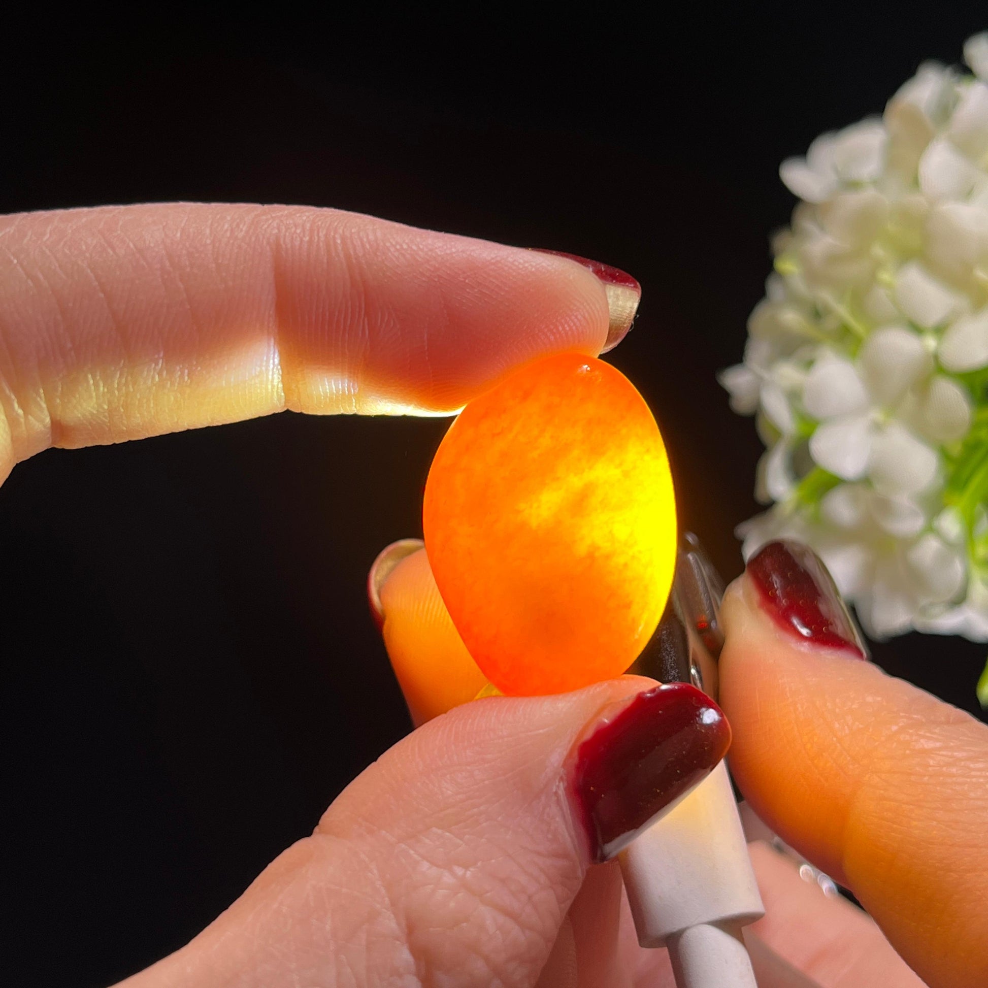 和田玉“霜林醉金”红沁籽料挂件（yc336373）