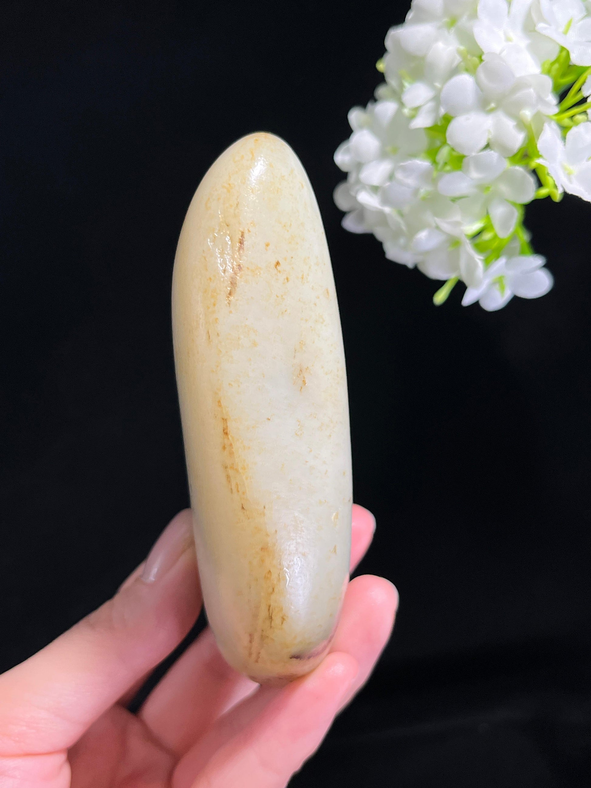 2025.11.29，和田玉白玉聚黑皮“墨云缠玉”籽料原石（yc278724）