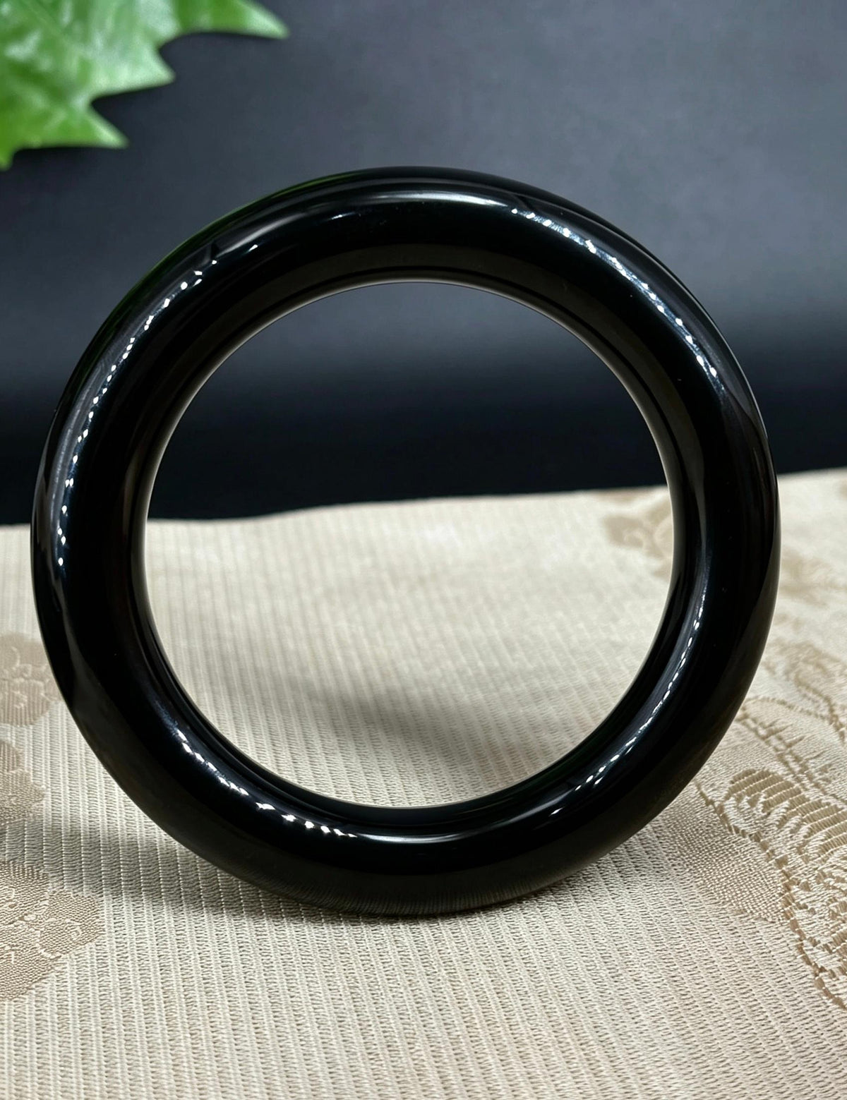 和田黑青籽料手镯（yc776350）