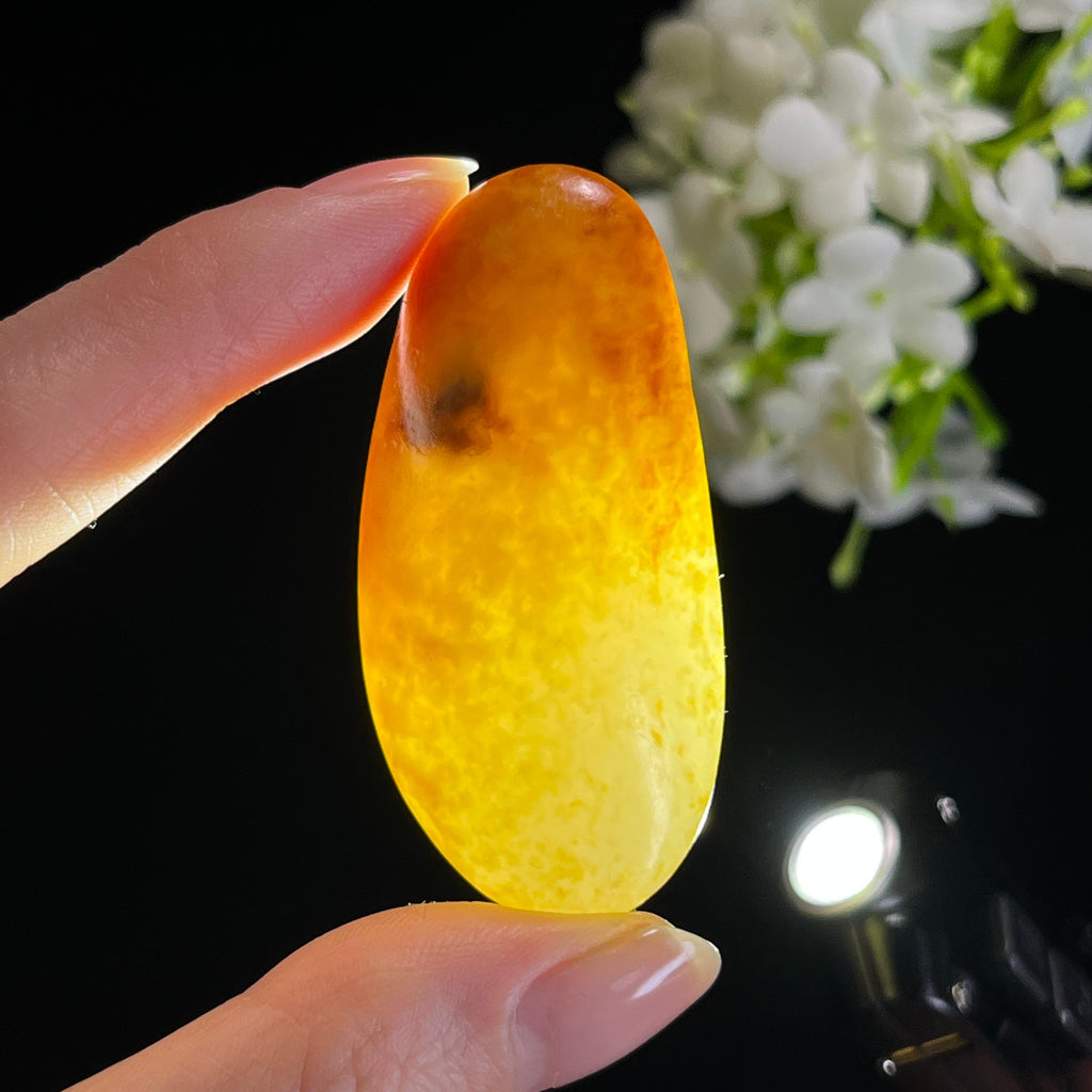 新疆天然和田玉“秋江落霞”黄沁皮籽料（yc339006）