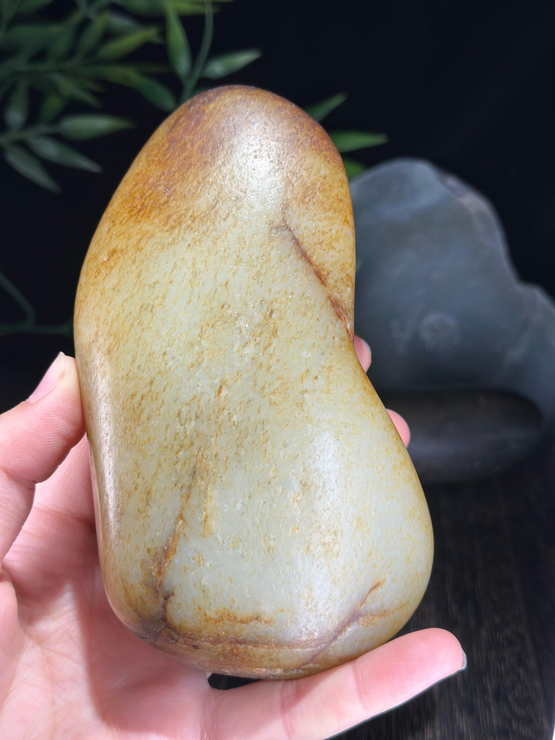 新疆和田玉高青白秋梨皮籽料（yc712325）