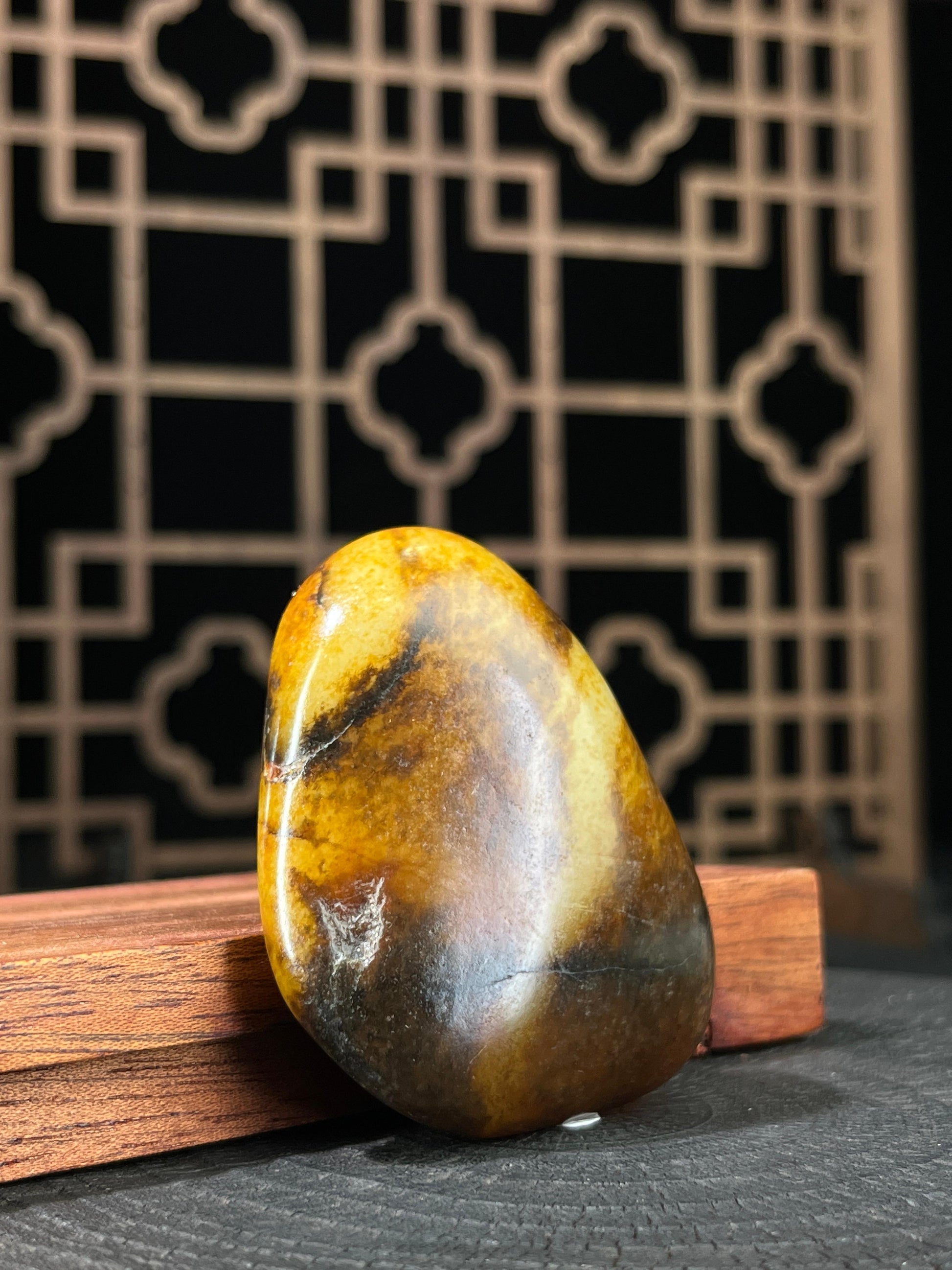 新疆和田玉白玉籽料原石秋梨皮挂件（yc233941）