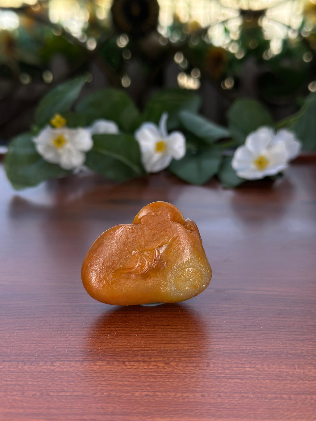 新疆和田玉青白玉聚红皮籽料弥勒佛挂件（yc706434）