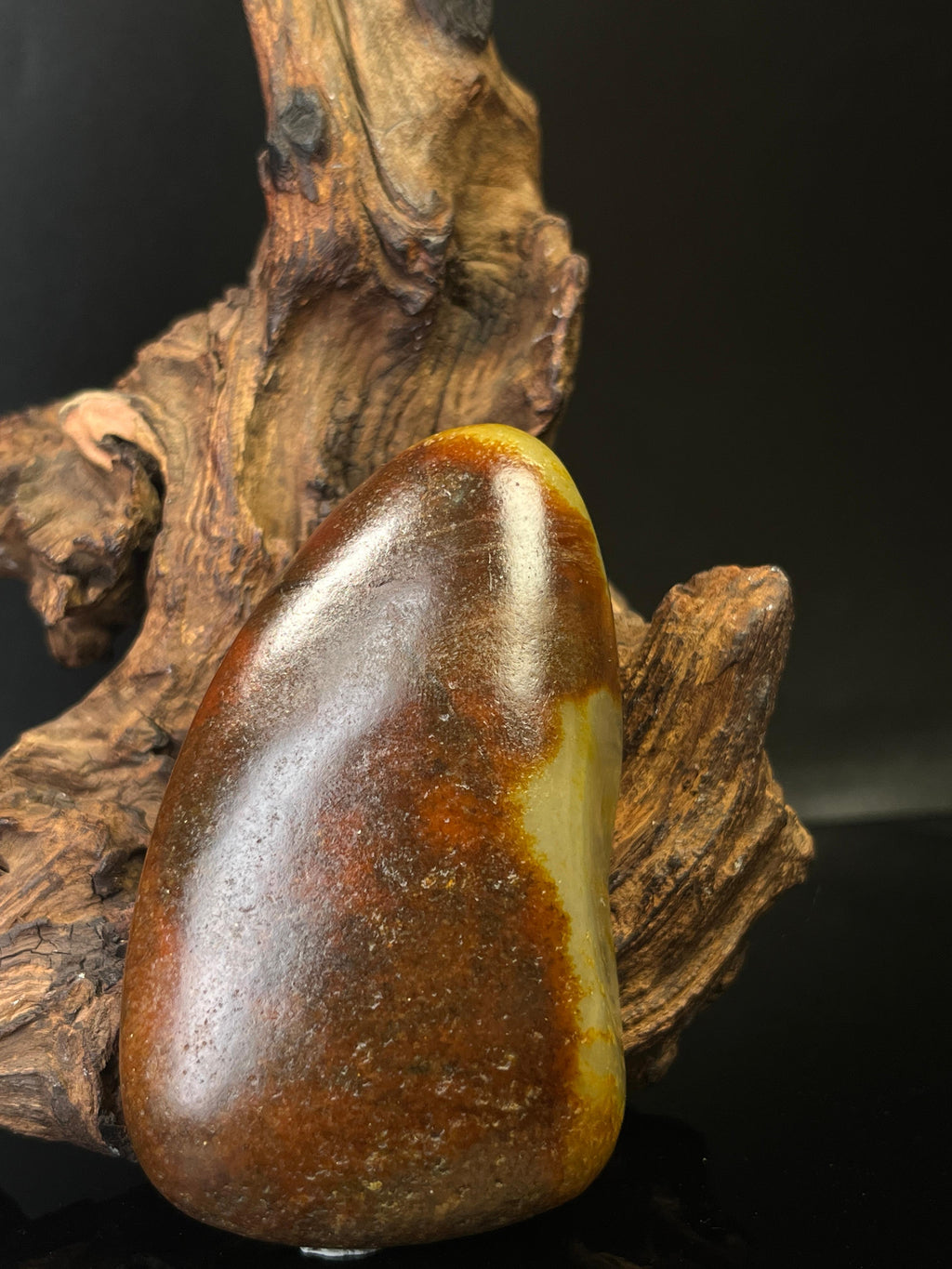 新疆和田玉籽料原石聚红皮手把件（yc236657）