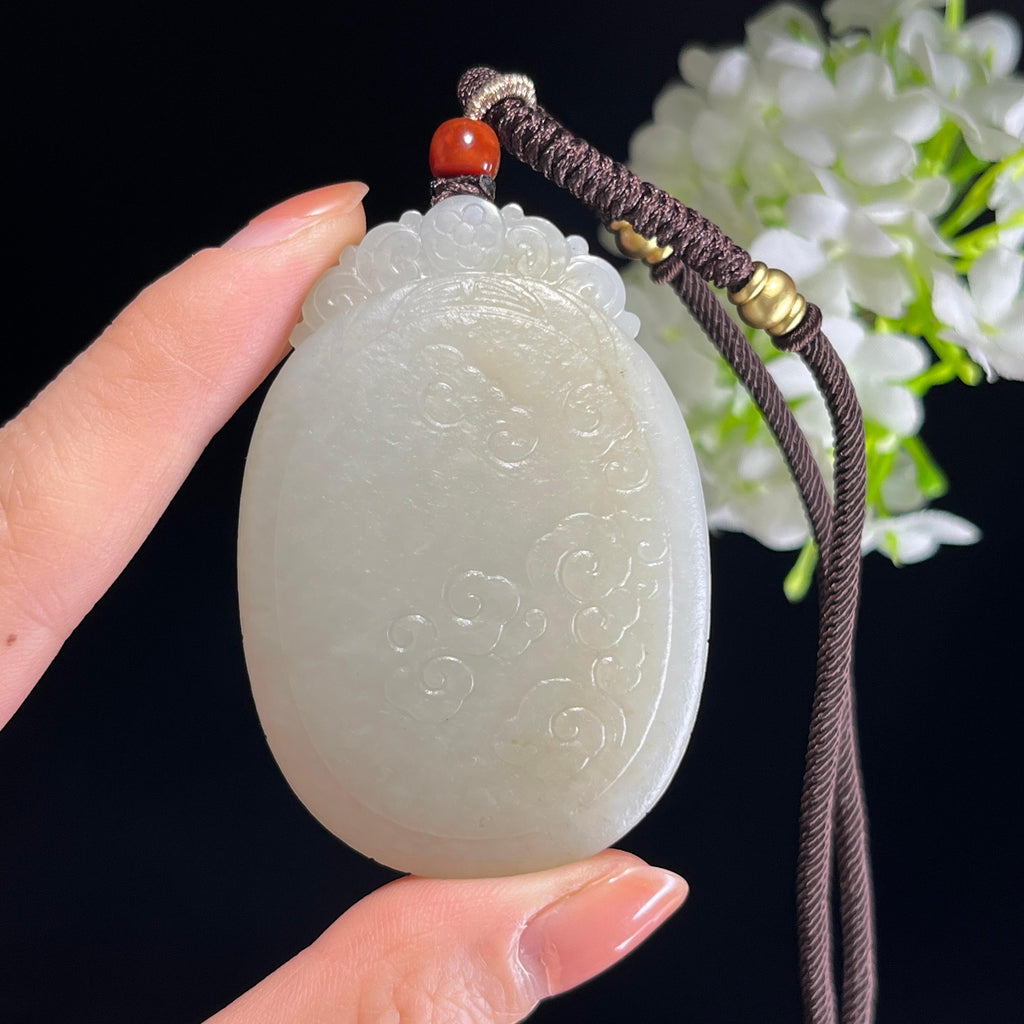 新疆天然和田玉白玉祥云浅雕籽料无事牌（yc349572）