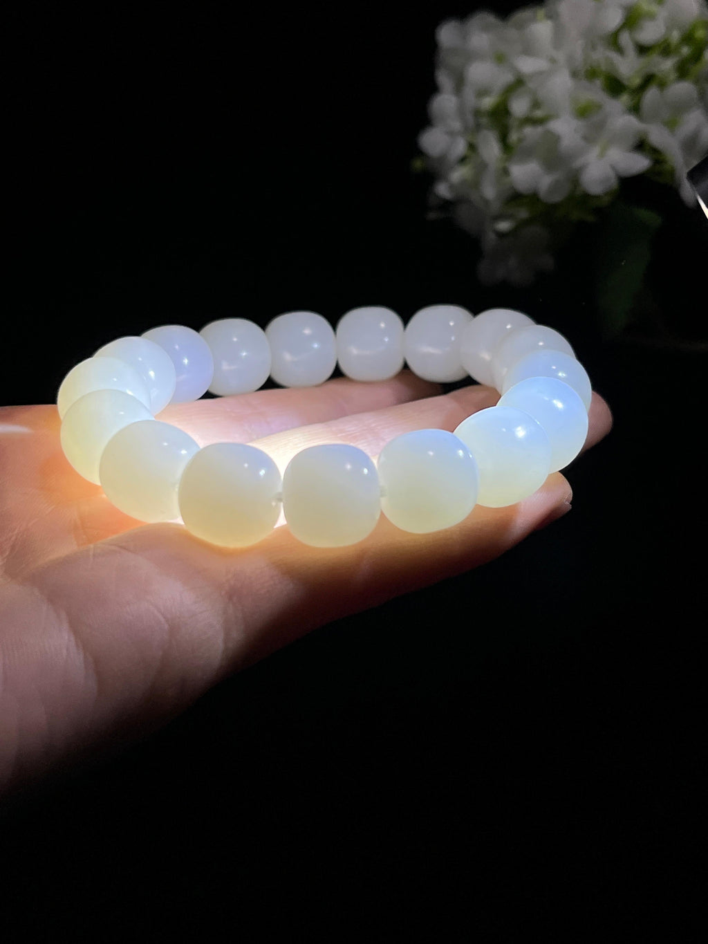 新疆天然和田玉白玉老型珠手串（yc258295）